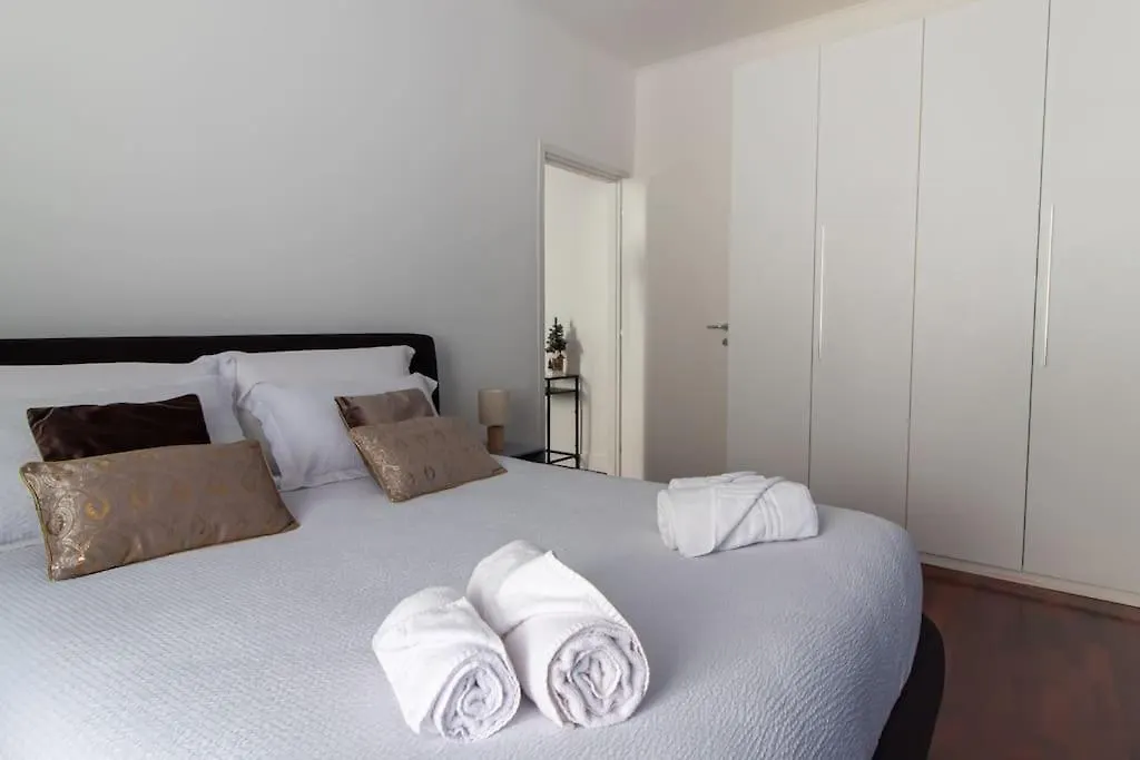 Exclusive Plus Parking Apartment Milan 0*,  Italy