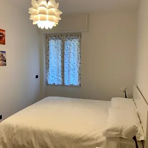 Appartement Casa Motti, Accogliente Ristrutturato In Repubblica, Milan