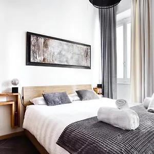 C - Design Bilo -m3- 8 Min Dal Duomo Apartamento